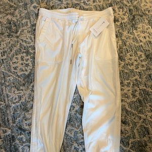 Athleta Farallon joggers size large NWT
